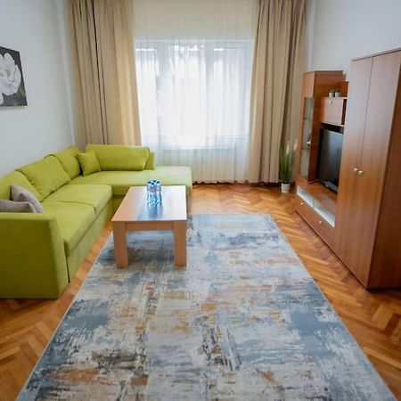 The Green Apartment In The Heart Of Old Sofia 1Bdr Sófia Exterior foto